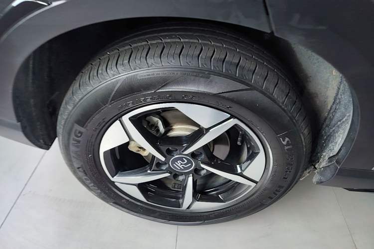 Used BYD Yuan UP 2024 401KM Beyond Edition Right Rear Wheel Hub