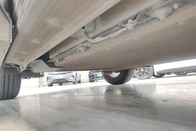 Used BYD Yuan UP 2024 401KM Leading Edition Right Side Sill