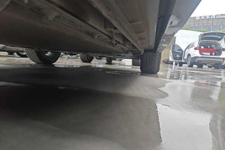 Used BYD Yuan UP 2024 401KM Leading Edition Right Side Sill