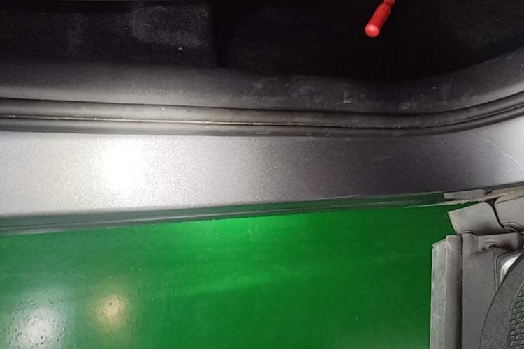 Used BYD Yuan UP 2024 401KM Leading Edition Right Side Sill