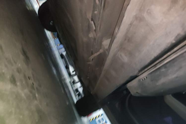 Used BYD Yuan UP 2024 401 km Active Version Right Side Sill