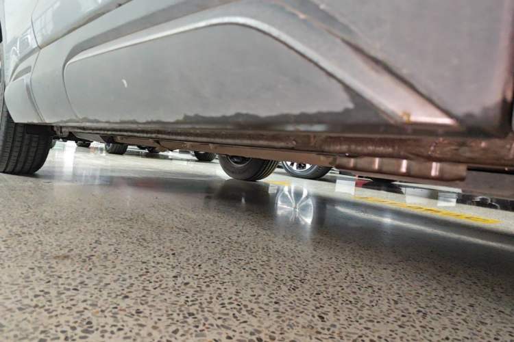 Used BYD Yuan UP 2024 401 km Active Version Right Side Sill