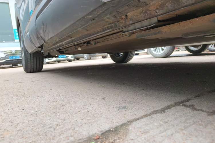Used BYD Yuan UP 2024 401 km Active Version Right Side Sill