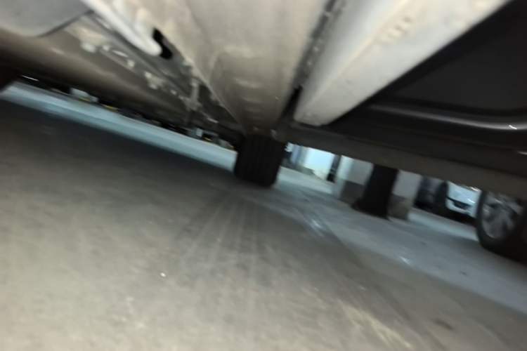 Used BYD Yuan UP 2024 401 km Active Version Right Side Sill