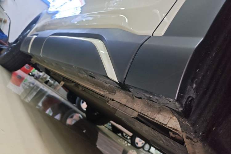 Used BYD Yuan UP 2024 401KM Leading Edition Right Side Sill