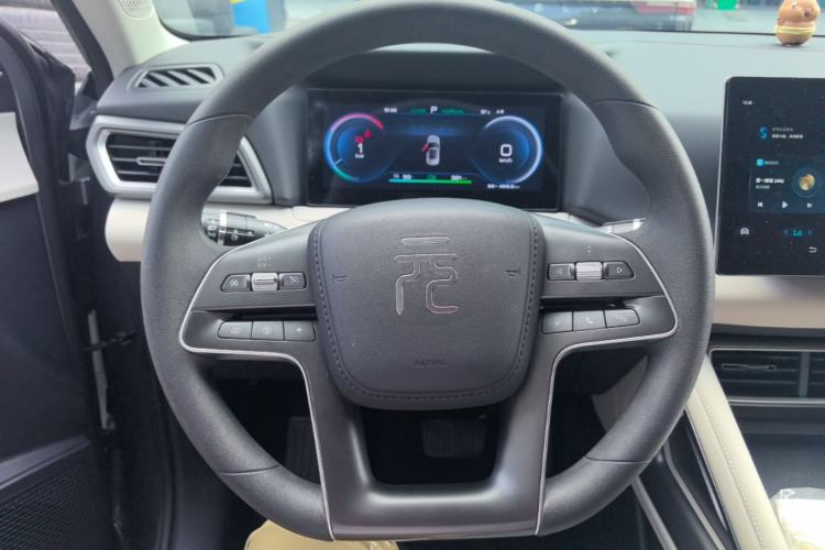 Used BYD Yuan UP 2024 401 km Active Version Steering Wheel
