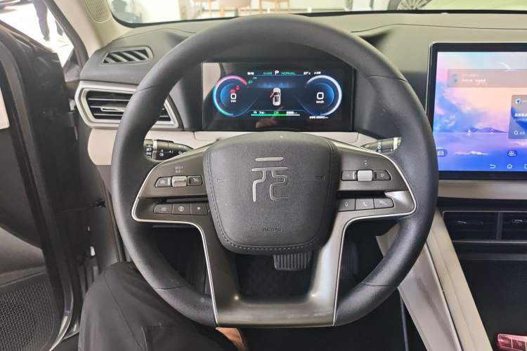 Used BYD Yuan UP 2024 401KM Leading Edition Steering Wheel