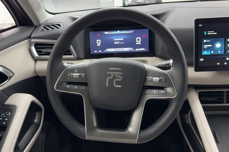Used BYD Yuan UP 2024 401 km Active Version Steering Wheel