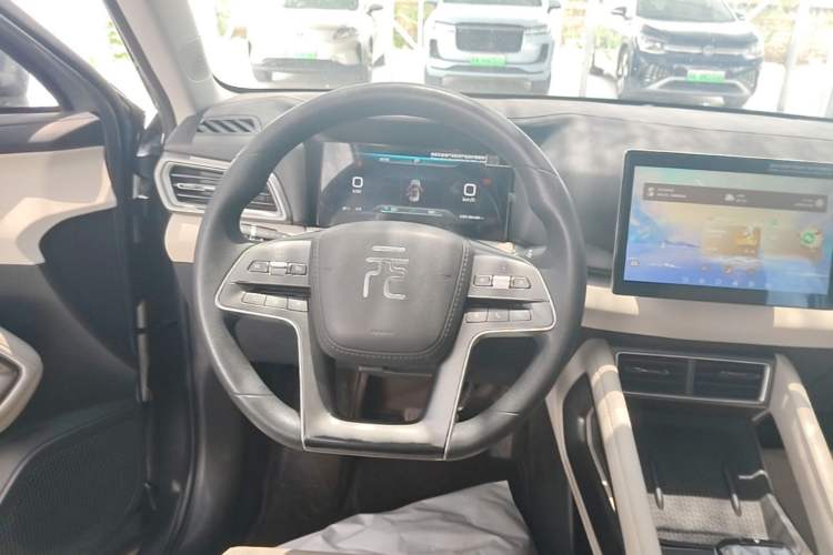 Used BYD Yuan UP 2024 401 km Active Version Steering Wheel