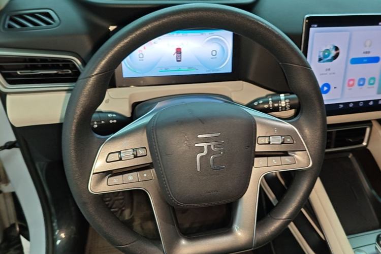 Used BYD Yuan UP 2024 401KM Leading Edition Steering Wheel