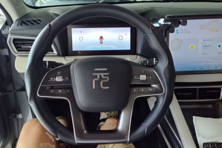 Used BYD Yuan UP 2024 401KM Leading Edition Steering Wheel