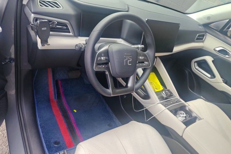 Used BYD Yuan UP 2024 401KM Leading Edition Steering Wheel