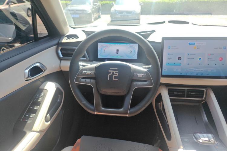Used BYD Yuan UP 2024 401KM Leading Edition Steering Wheel