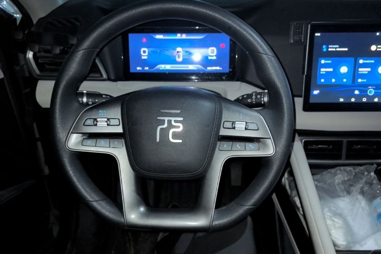 Used BYD Yuan UP 2024 401 km Active Version Steering Wheel