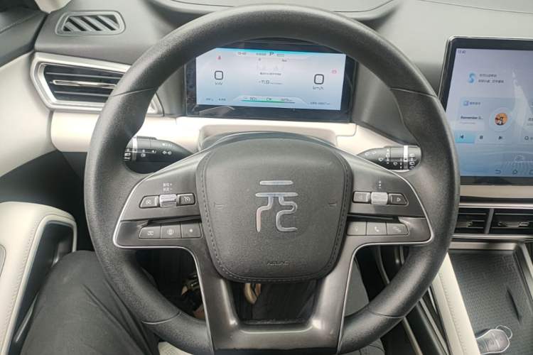 Used BYD Yuan UP 2024 401KM Leading Edition Steering Wheel