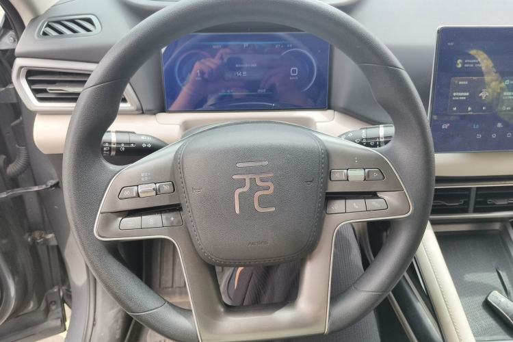 Used BYD Yuan UP 2024 401 km Active Version Steering Wheel