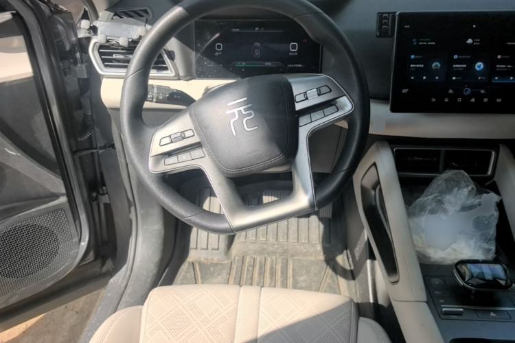 Used BYD Yuan UP 2024 401 km Active Version Steering Wheel