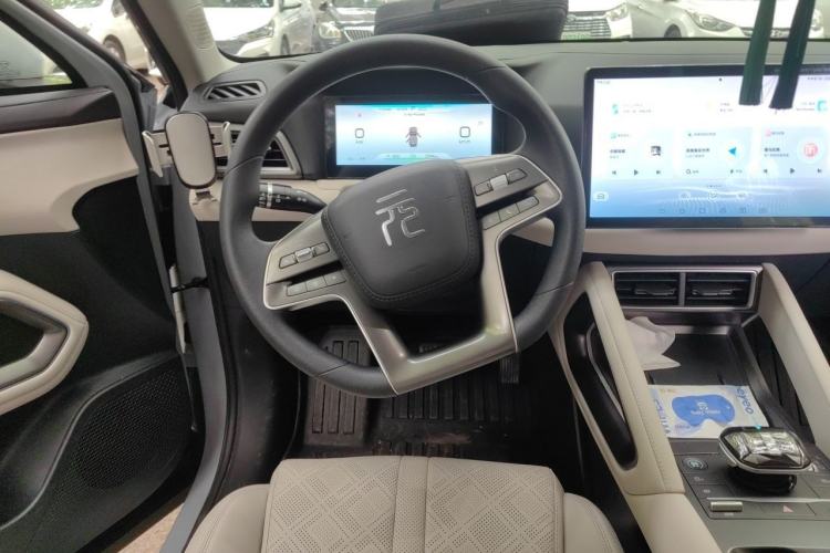 Used BYD Yuan UP 2024 401KM Leading Edition Steering Wheel