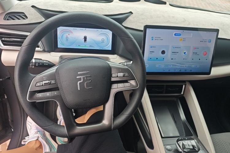 Used BYD Yuan UP 2024 401KM Leading Edition Steering Wheel