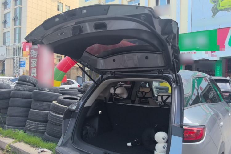 Used BYD Yuan UP 2024 401 km Active Version Trunk