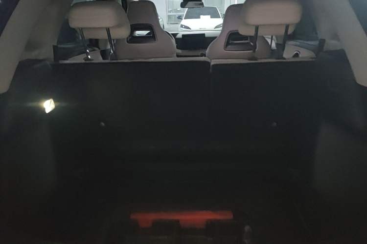 Used BYD Yuan UP 2024 401 km Active Version Trunk