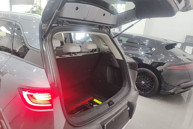 Used BYD Yuan UP 2024 401KM Beyond Edition Trunk