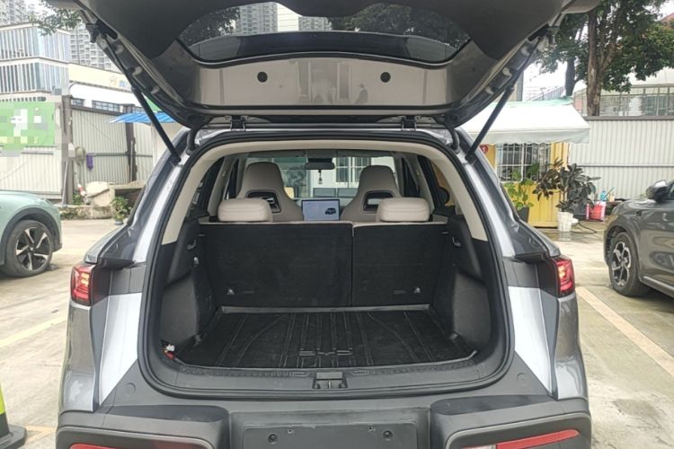 Used BYD Yuan UP 2024 401KM Leading Edition Trunk