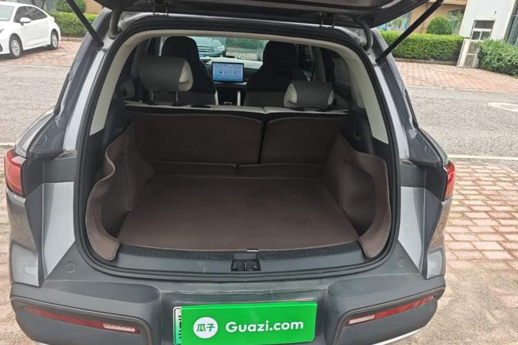 Used BYD Yuan UP 2024 401KM Leading Edition Trunk