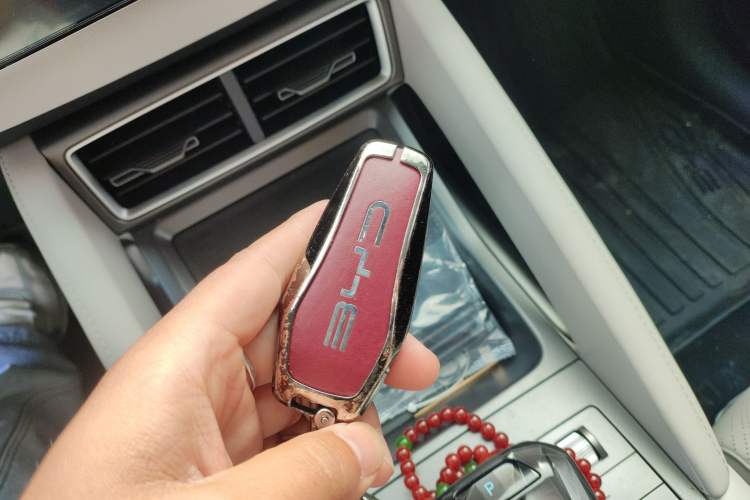 Used BYD Yuan UP 2024 401KM Leading Edition Vehicle Key