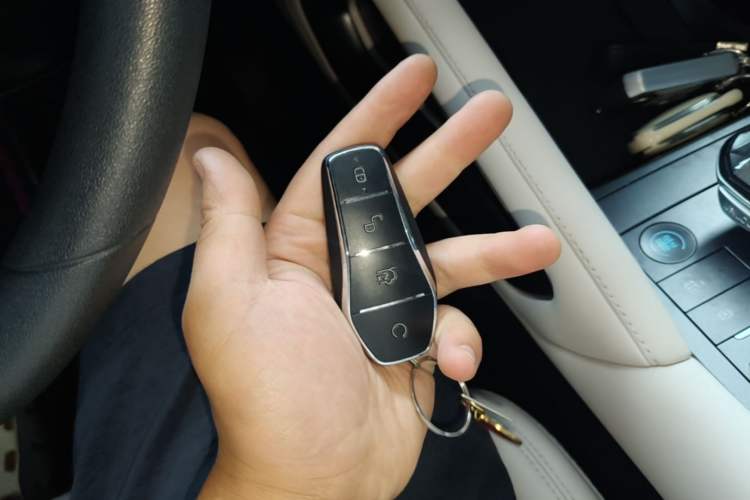 Used BYD Yuan UP 2024 401KM Leading Edition Vehicle Key