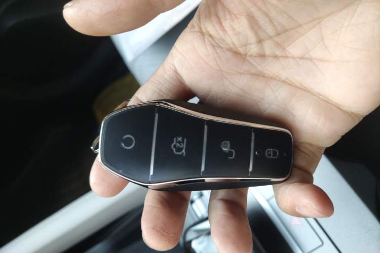 Used BYD Yuan UP 2024 401 km Active Version Vehicle Key