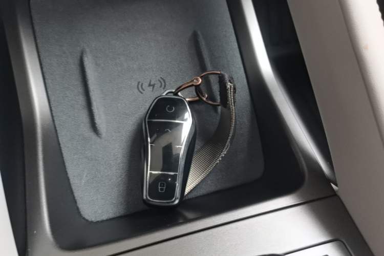Used BYD Yuan UP 2024 401KM Beyond Edition Vehicle Key