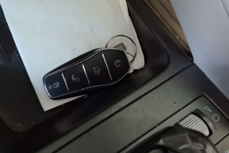 Used BYD Yuan UP 2024 401KM Leading Edition Vehicle Key