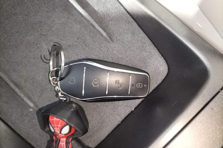 Used BYD Yuan UP 2024 401KM Beyond Edition Vehicle Key