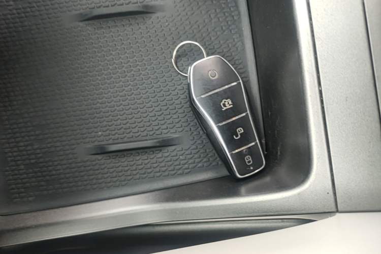 Used BYD Yuan UP 2024 401KM Leading Edition Vehicle Key