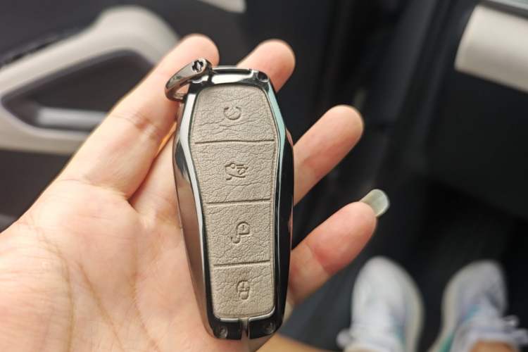 Used BYD Yuan UP 2024 401KM Leading Edition Vehicle Key
