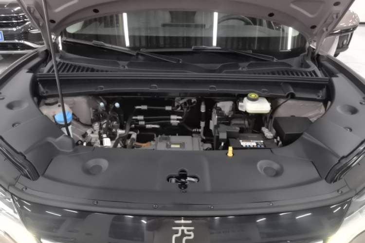 Used BYD Yuan UP 2024 401KM Beyond Edition Engine Bay
