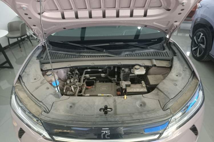 Used BYD Yuan UP 2024 401KM Beyond Edition Engine Bay