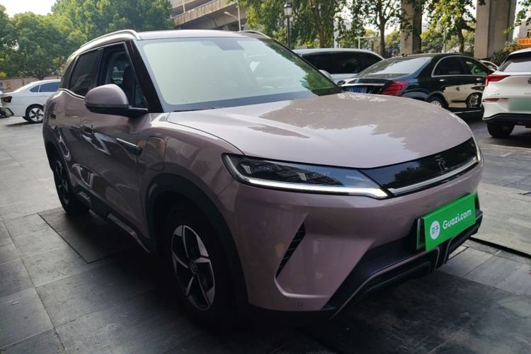 Used BYD Yuan UP 2024 401KM Beyond Edition Front Right 45 Deg