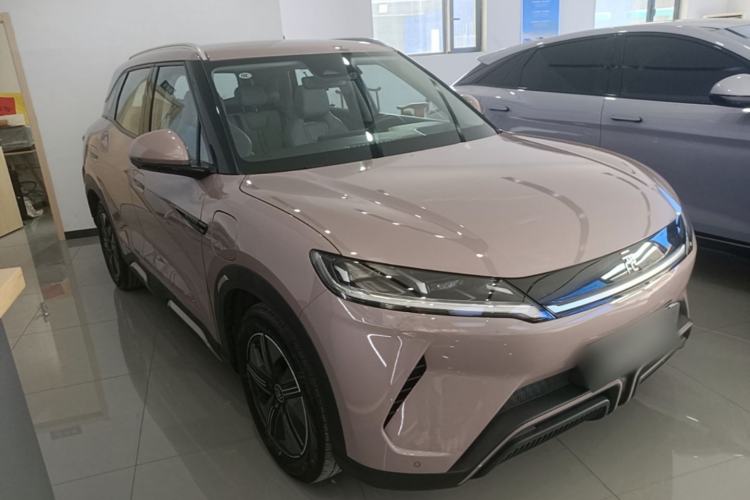 Used BYD Yuan UP 2024 401KM Beyond Edition Front Right 45 Deg