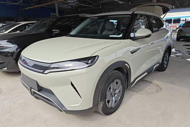 BYD Yuan UP 2024 401 km Active Version de segunda mano