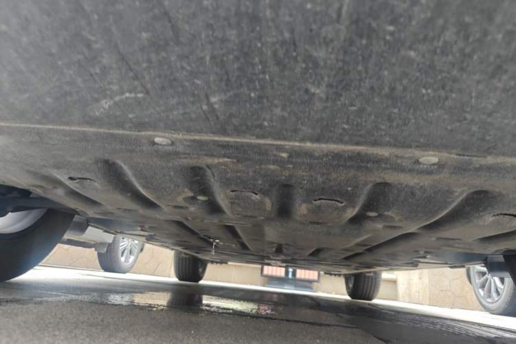 Used BYD Yuan UP 2024 401KM Leading Edition Chassis Front