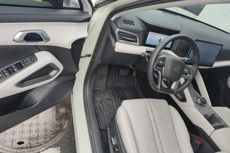 Used BYD Yuan UP 2024 401KM Beyond Edition Driver Seat