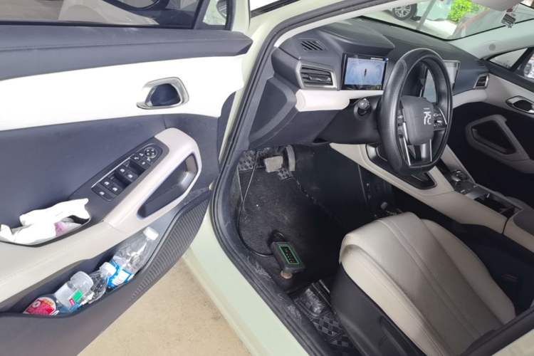 Used BYD Yuan UP 2024 401 km Active Version Driver Seat
