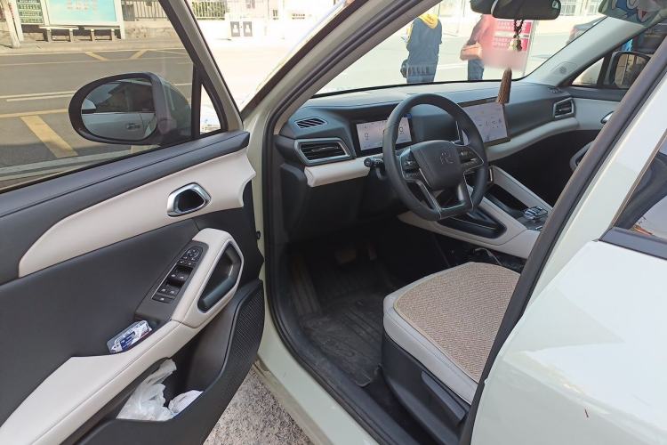 Used BYD Yuan UP 2024 401 km Active Version Driver Seat