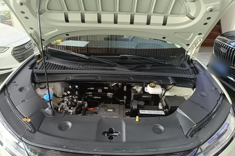 Used BYD Yuan UP 2024 401KM Leading Edition Engine Bay