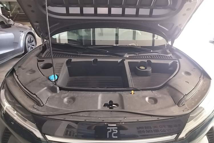 Used BYD Yuan UP 2024 401KM Beyond Edition Engine Bay