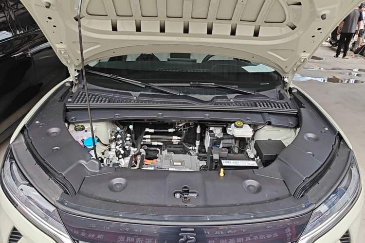 Used BYD Yuan UP 2024 401 km Active Version Engine Bay
