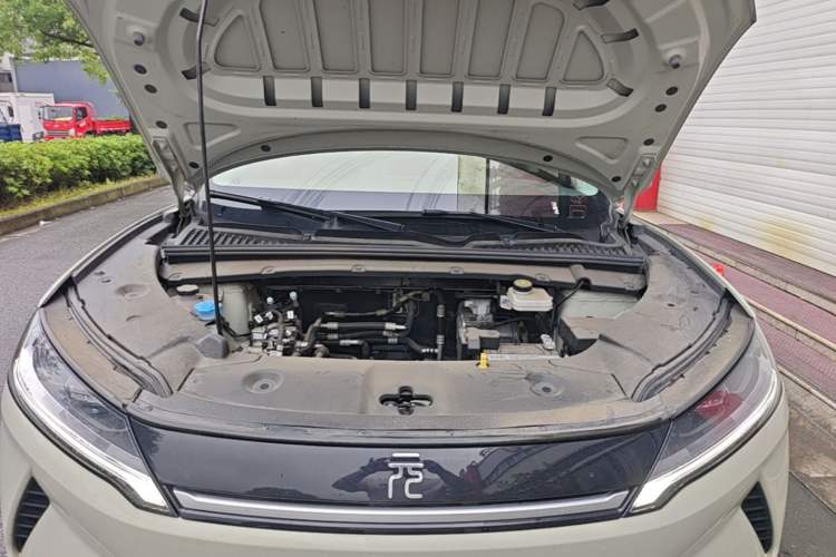 Used BYD Yuan UP 2024 401 km Active Version Engine Bay