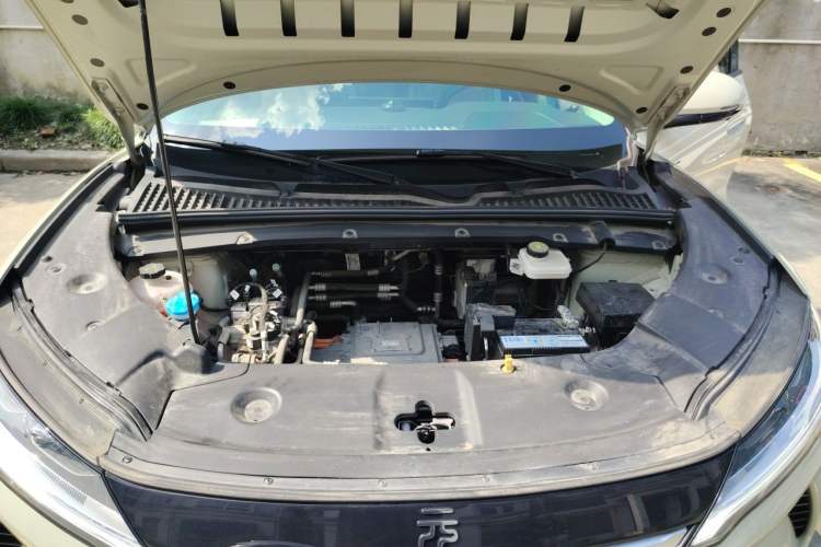 Used BYD Yuan UP 2024 401KM Beyond Edition Engine Bay